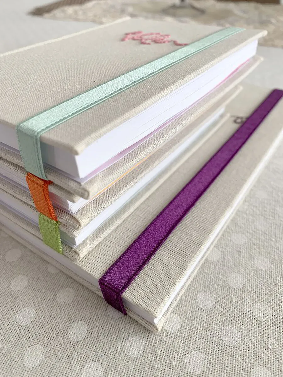 Cuaderno bordado (personalizado)