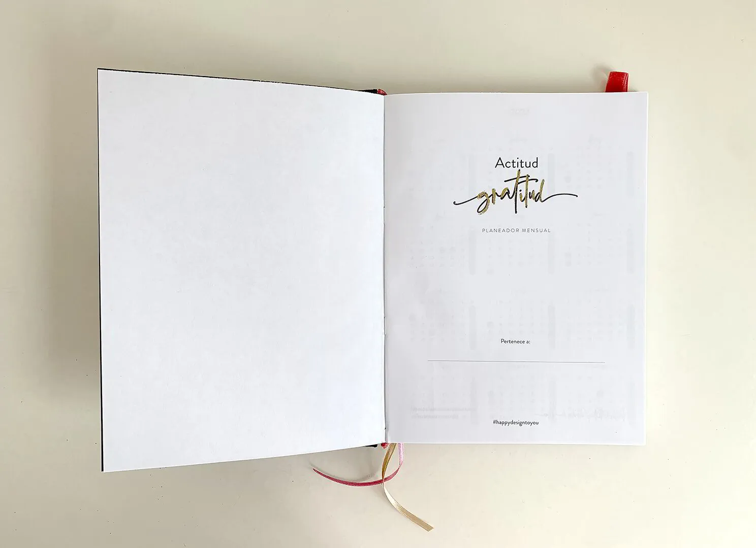 Planner mensual (Bordado personalizado)