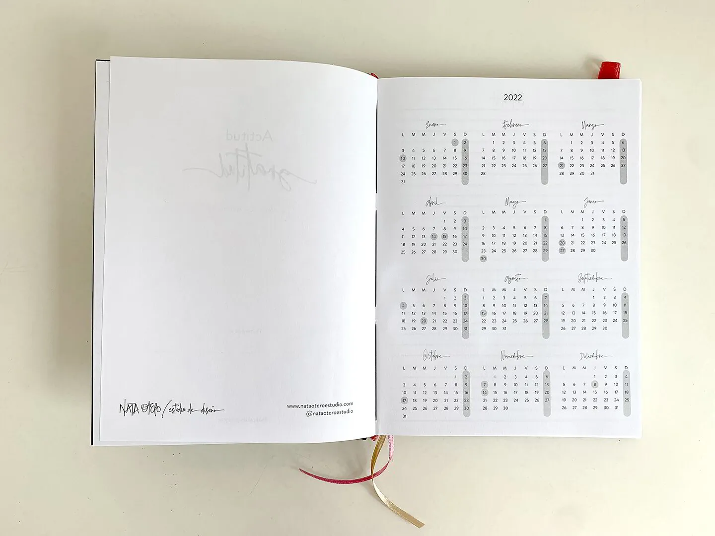 Planner mensual (Bordado personalizado)