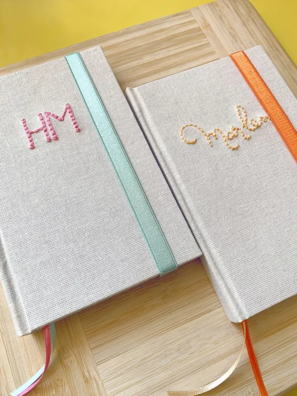 Cuaderno bordado (personalizado)
